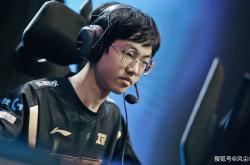 九游娱乐-TheShy爆冷击败美国队，战术调整引爆全场！的简单介绍