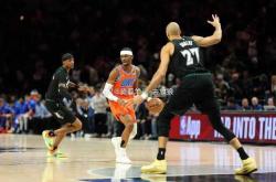 九游体育-关于西亚卡姆爆冷击败湖人，突破纪录引爆全场！的信息