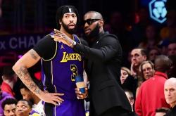 九游-浓眉哥在美国队比赛中赛况扑朔迷离，赛事规则更新引发热议！的简单介绍