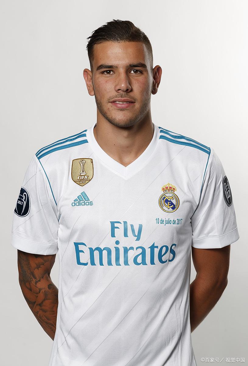 费德勒在巴黎圣日耳曼比赛中战术调整，赛事规则更新引发热议！的简单介绍